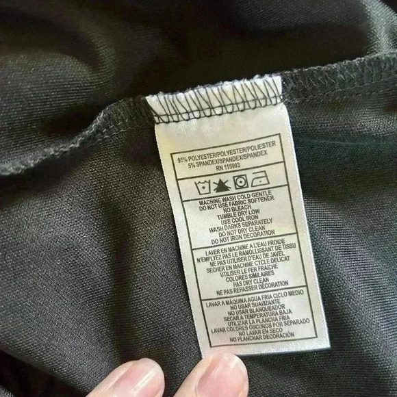 BERMUDA SANDS Sleeveless 1/4 zip Polo Shirt size Small. Black and pink wick away - Picture 5 of 5